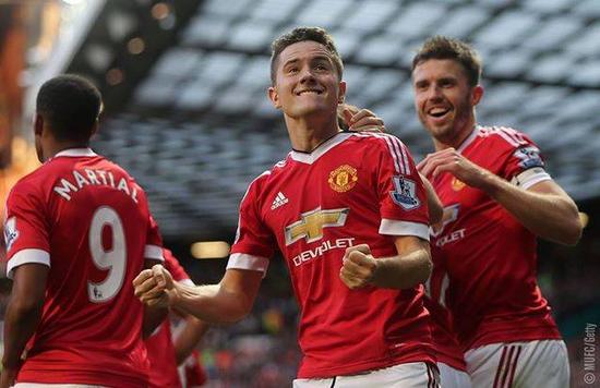 的多个领域 的多个领域