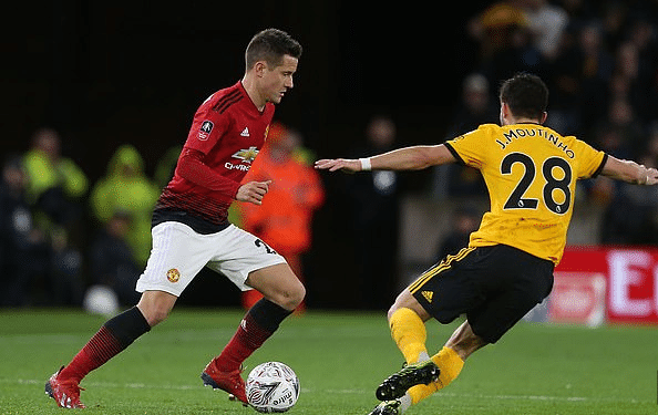 失误不断扩 失误不断扩